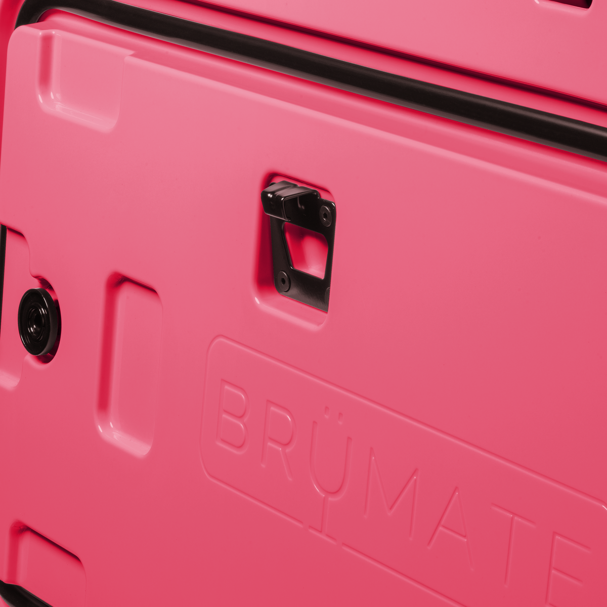 brutank-k8 brutank-55qt-neonpink-bottle-opener.png